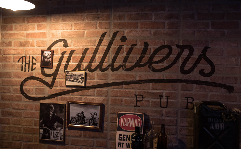 the-gullivers-pub_murales